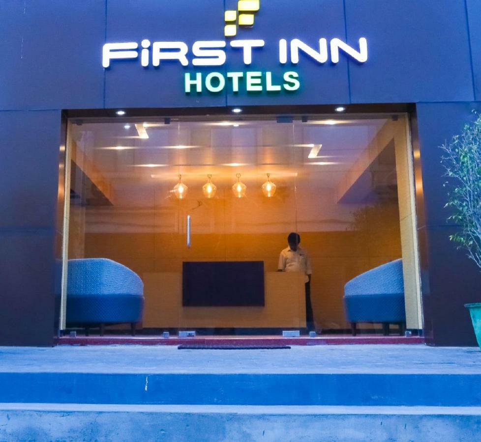 First Inn Hotels Chennai Exterior photo