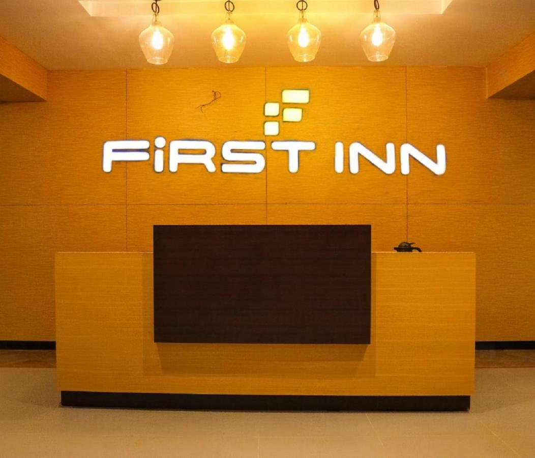 First Inn Hotels Chennai Exterior photo